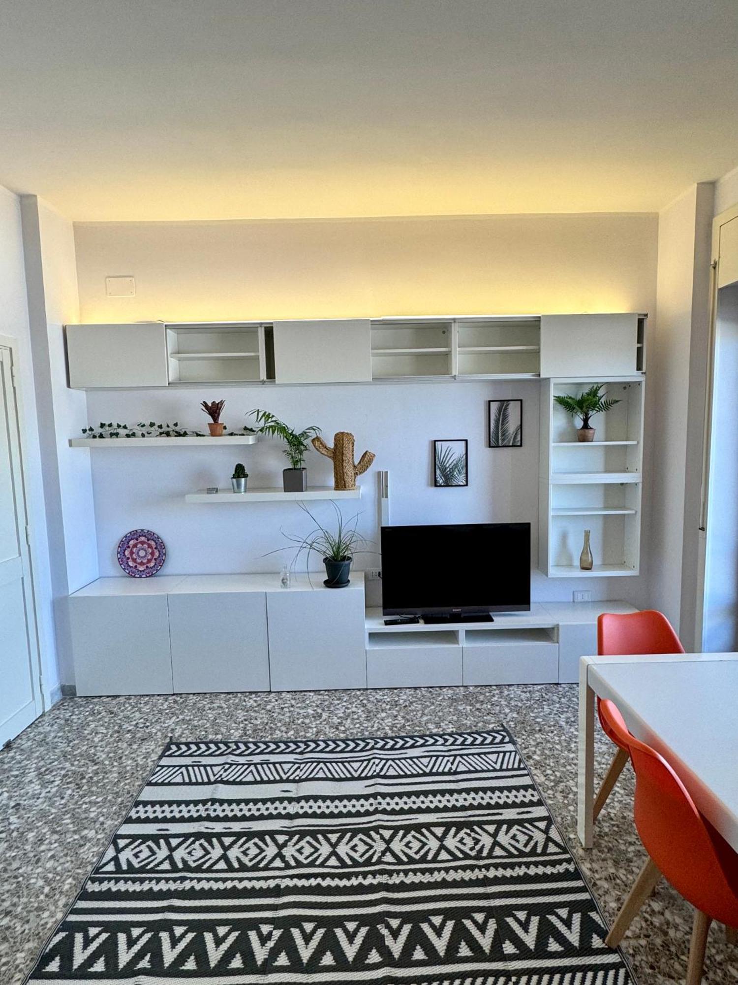 4 Balconi House- Appartamento Moderno A Lecce Exterior foto