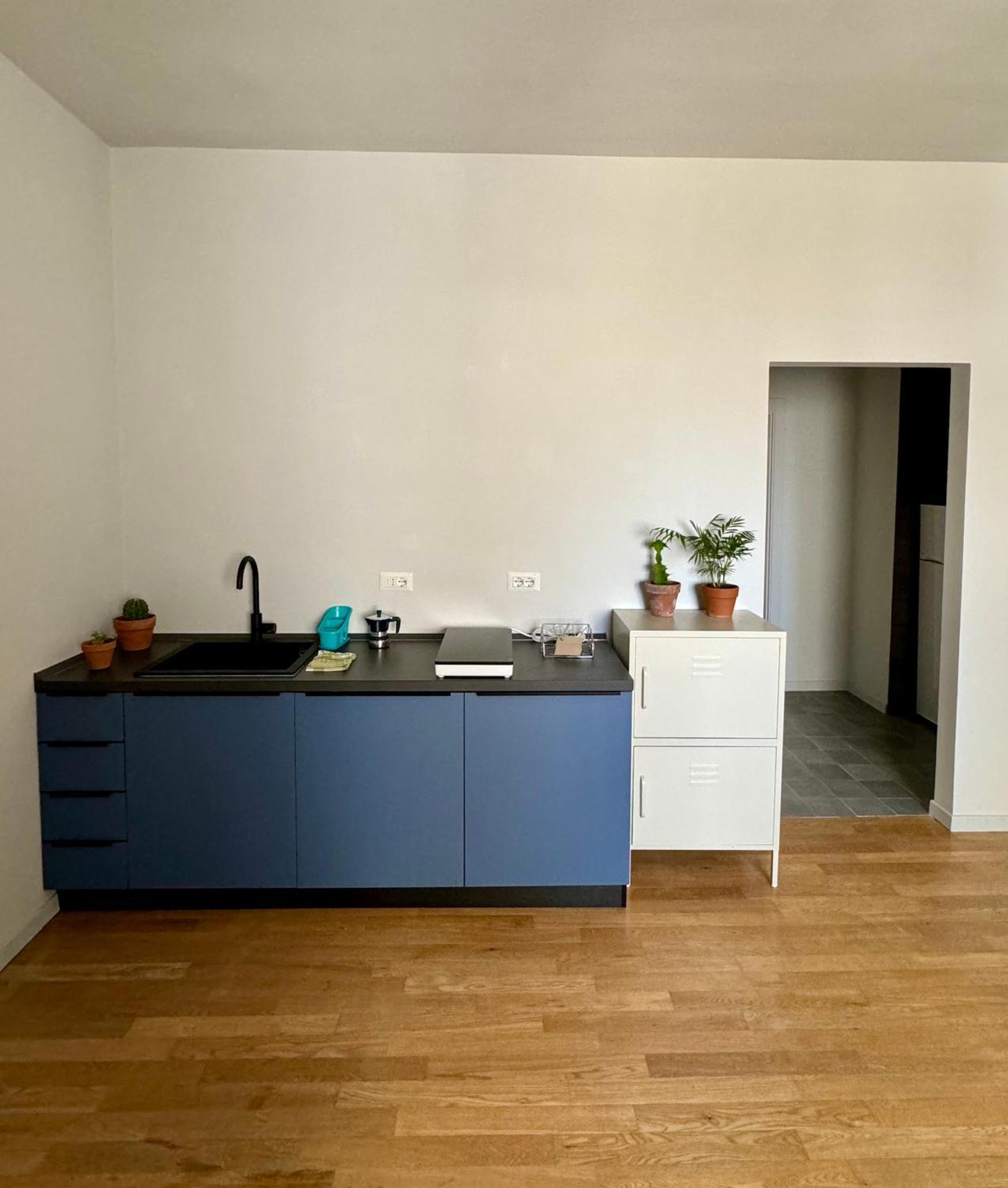 4 Balconi House- Appartamento Moderno A Lecce Exterior foto